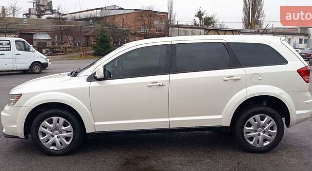 Белый Додж Джорни, объемом двигателя 2.36 л и пробегом 202 тыс. км за 8400 $, фото 11 на Automoto.ua