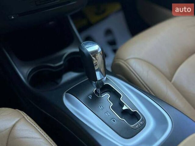 Білий Додж Джорні, об'ємом двигуна 2.36 л та пробігом 161 тис. км за 10990 $, фото 17 на Automoto.ua