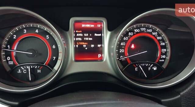 Белый Додж Джорни, объемом двигателя 2.36 л и пробегом 202 тыс. км за 8400 $, фото 29 на Automoto.ua