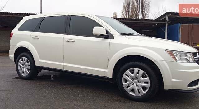 Белый Додж Джорни, объемом двигателя 2.36 л и пробегом 202 тыс. км за 8400 $, фото 10 на Automoto.ua