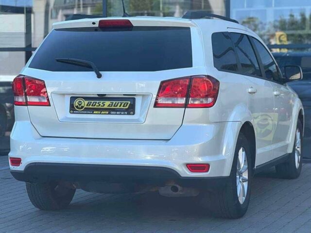 Білий Додж Джорні, об'ємом двигуна 2.4 л та пробігом 161 тис. км за 11500 $, фото 5 на Automoto.ua