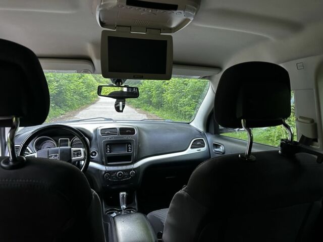 Белый Додж Джорни, объемом двигателя 2.4 л и пробегом 196 тыс. км за 9200 $, фото 5 на Automoto.ua