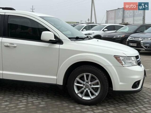 Білий Додж Джорні, об'ємом двигуна 2.4 л та пробігом 121 тис. км за 10290 $, фото 3 на Automoto.ua