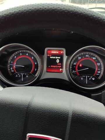 Белый Додж Джорни, объемом двигателя 2.36 л и пробегом 204 тыс. км за 10000 $, фото 19 на Automoto.ua