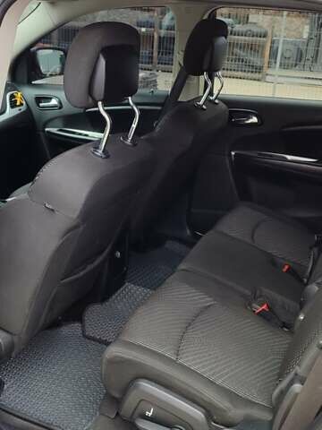 Белый Додж Джорни, объемом двигателя 2.36 л и пробегом 204 тыс. км за 10000 $, фото 10 на Automoto.ua