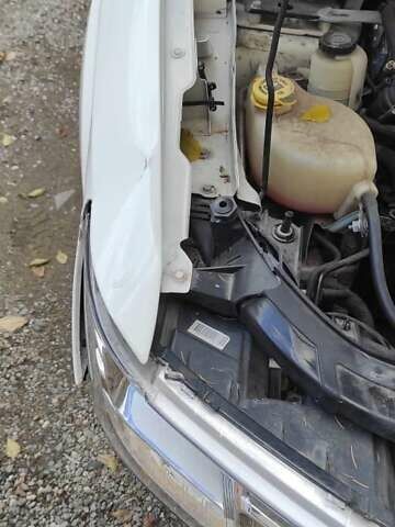 Белый Додж Джорни, объемом двигателя 2.36 л и пробегом 168 тыс. км за 3200 $, фото 13 на Automoto.ua