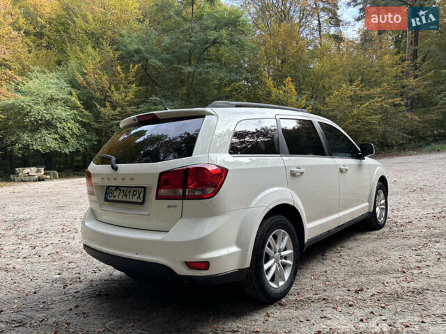 Білий Додж Джорні, об'ємом двигуна 2.36 л та пробігом 121 тис. км за 11100 $, фото 6 на Automoto.ua