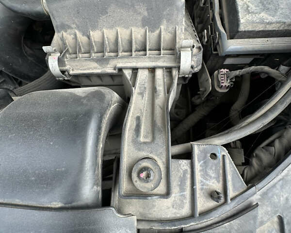 Белый Додж Джорни, объемом двигателя 2.36 л и пробегом 153 тыс. км за 12500 $, фото 76 на Automoto.ua