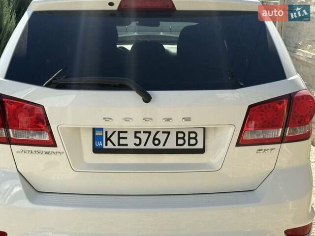 Білий Додж Джорні, об'ємом двигуна 2.4 л та пробігом 183 тис. км за 11500 $, фото 11 на Automoto.ua