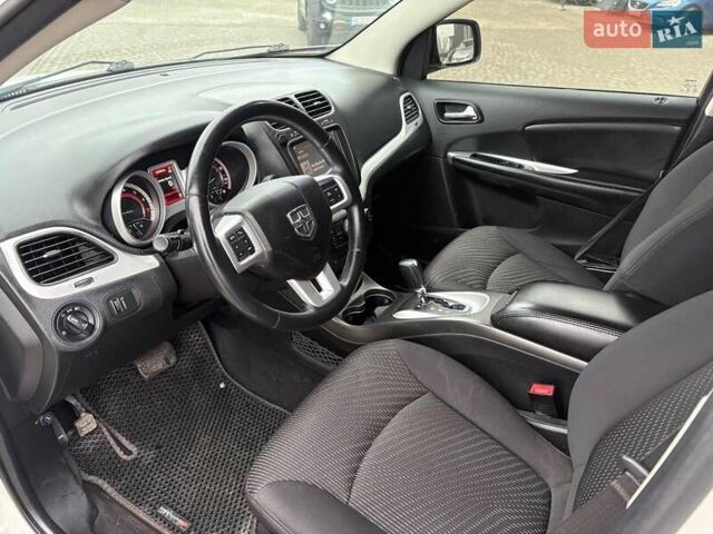 Білий Додж Джорні, об'ємом двигуна 2.4 л та пробігом 121 тис. км за 10290 $, фото 18 на Automoto.ua