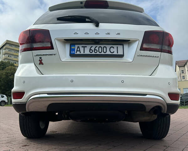 Белый Додж Джорни, объемом двигателя 2.36 л и пробегом 153 тыс. км за 12500 $, фото 17 на Automoto.ua