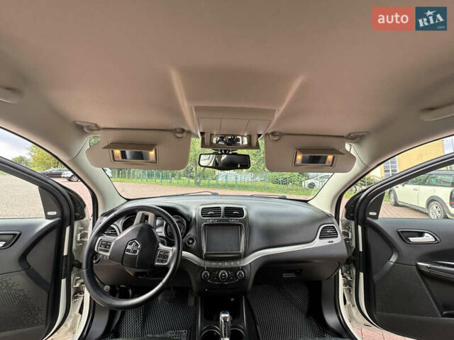 Белый Додж Джорни, объемом двигателя 2.36 л и пробегом 153 тыс. км за 12500 $, фото 65 на Automoto.ua