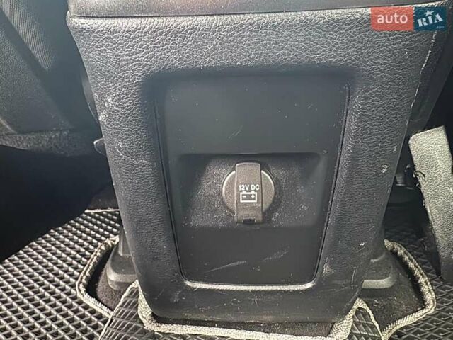 Білий Додж Джорні, об'ємом двигуна 2.4 л та пробігом 121 тис. км за 10290 $, фото 36 на Automoto.ua