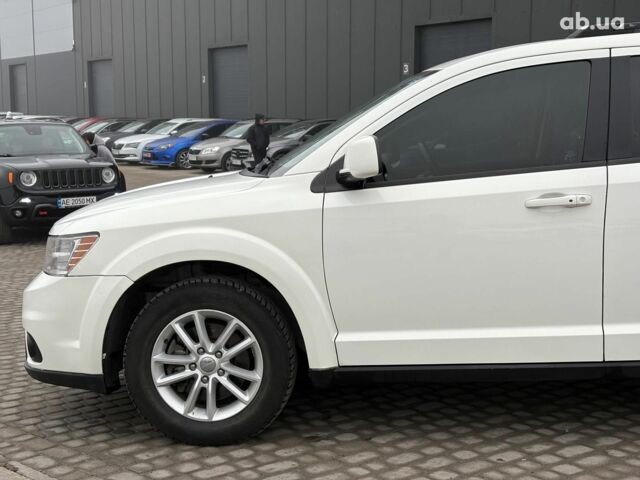 Білий Додж Джорні, об'ємом двигуна 2.4 л та пробігом 121 тис. км за 10290 $, фото 11 на Automoto.ua