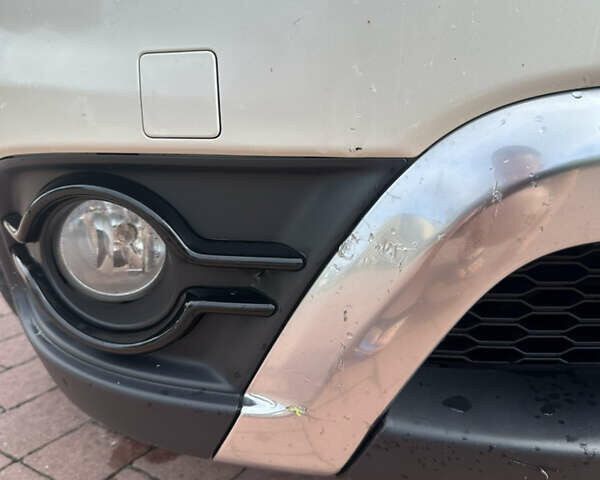 Белый Додж Джорни, объемом двигателя 2.36 л и пробегом 153 тыс. км за 12500 $, фото 3 на Automoto.ua