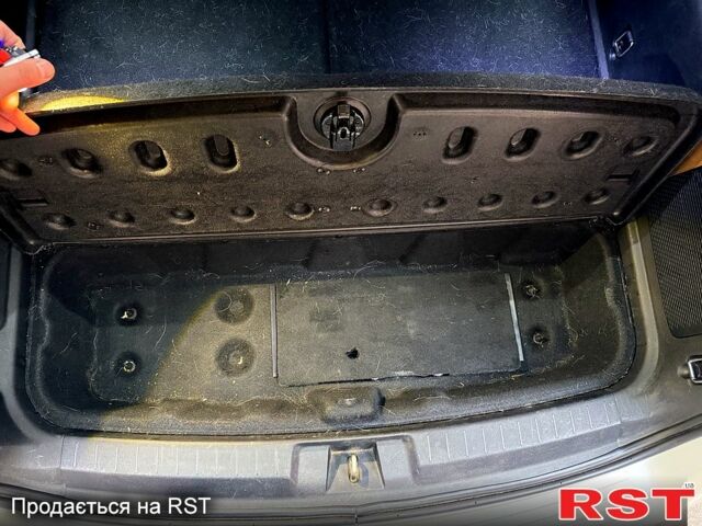 Белый Додж Джорни, объемом двигателя 3.6 л и пробегом 210 тыс. км за 12000 $, фото 6 на Automoto.ua