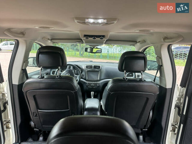 Белый Додж Джорни, объемом двигателя 2.36 л и пробегом 153 тыс. км за 12500 $, фото 31 на Automoto.ua