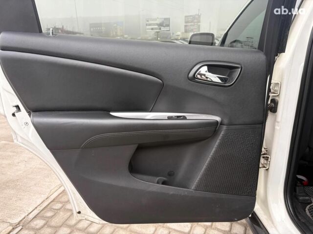 Білий Додж Джорні, об'ємом двигуна 2.4 л та пробігом 121 тис. км за 10290 $, фото 33 на Automoto.ua