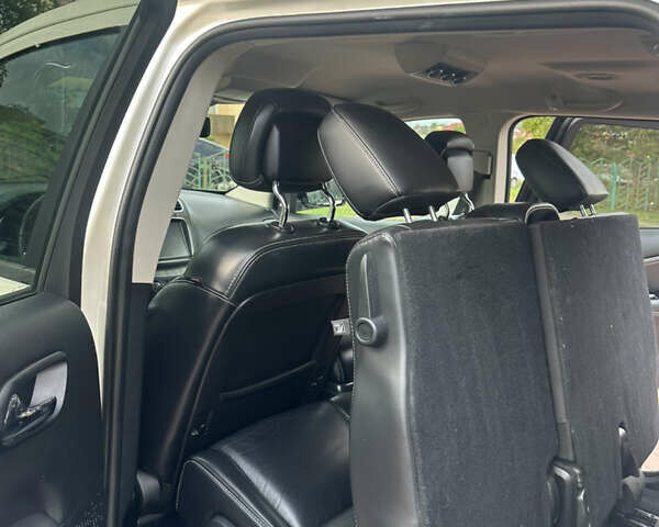 Белый Додж Джорни, объемом двигателя 2.36 л и пробегом 153 тыс. км за 12500 $, фото 35 на Automoto.ua