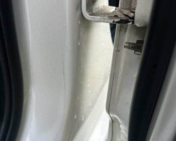 Белый Додж Джорни, объемом двигателя 2.36 л и пробегом 153 тыс. км за 12500 $, фото 84 на Automoto.ua