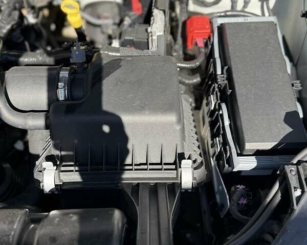 Білий Додж Джорні, об'ємом двигуна 2.4 л та пробігом 183 тис. км за 11500 $, фото 5 на Automoto.ua