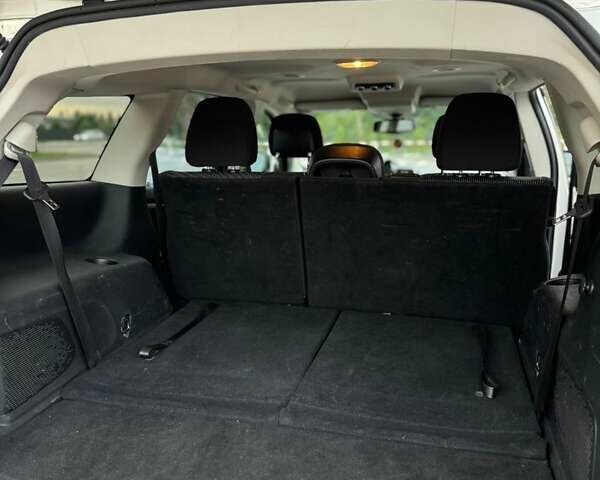 Белый Додж Джорни, объемом двигателя 2.36 л и пробегом 213 тыс. км за 9300 $, фото 12 на Automoto.ua