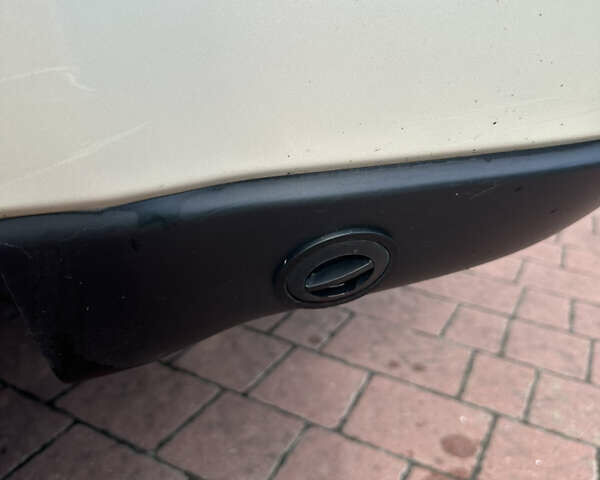 Белый Додж Джорни, объемом двигателя 2.36 л и пробегом 153 тыс. км за 12500 $, фото 13 на Automoto.ua