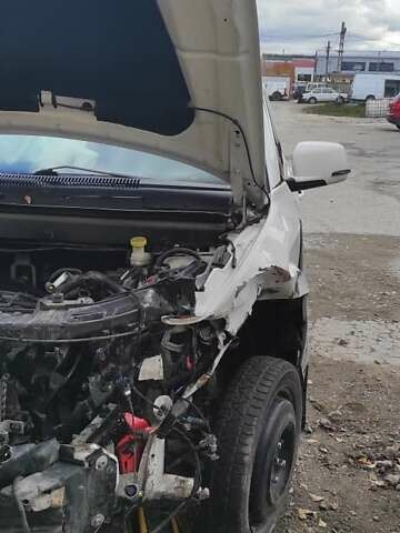 Белый Додж Джорни, объемом двигателя 2.36 л и пробегом 168 тыс. км за 3200 $, фото 31 на Automoto.ua