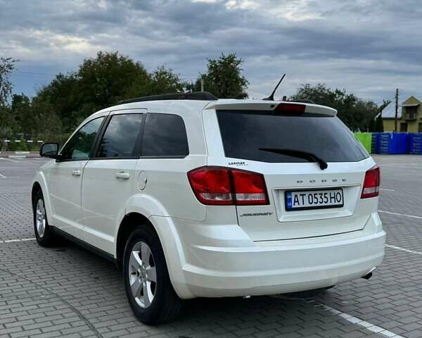 Белый Додж Джорни, объемом двигателя 2.36 л и пробегом 213 тыс. км за 9300 $, фото 7 на Automoto.ua