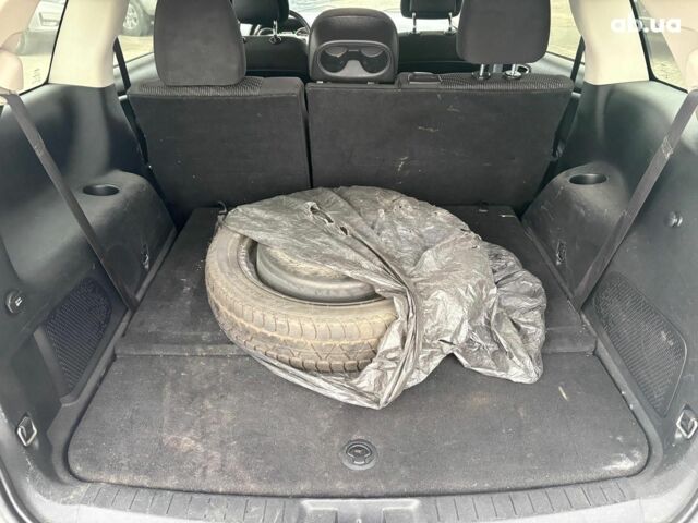 Білий Додж Джорні, об'ємом двигуна 2.4 л та пробігом 121 тис. км за 10290 $, фото 41 на Automoto.ua