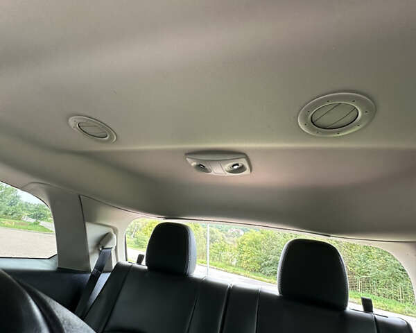 Белый Додж Джорни, объемом двигателя 2.36 л и пробегом 153 тыс. км за 12500 $, фото 54 на Automoto.ua