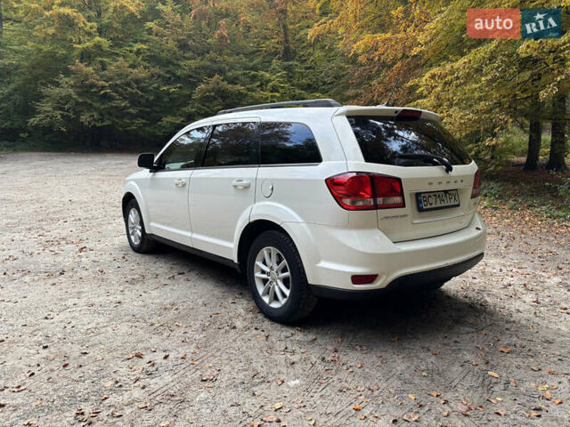 Білий Додж Джорні, об'ємом двигуна 2.36 л та пробігом 121 тис. км за 11100 $, фото 4 на Automoto.ua