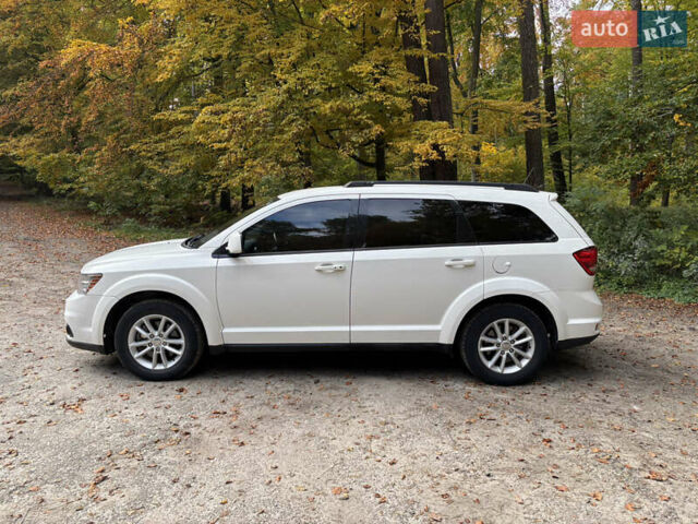 Білий Додж Джорні, об'ємом двигуна 2.36 л та пробігом 121 тис. км за 11100 $, фото 3 на Automoto.ua