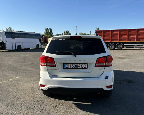 Белый Додж Джорни, объемом двигателя 2.36 л и пробегом 260 тыс. км за 8300 $, фото 5 на Automoto.ua