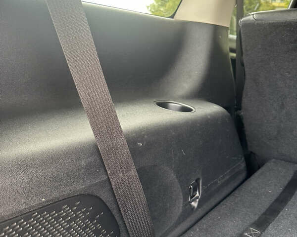 Белый Додж Джорни, объемом двигателя 2.36 л и пробегом 153 тыс. км за 12500 $, фото 24 на Automoto.ua