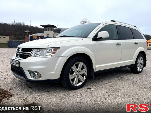 Белый Додж Джорни, объемом двигателя 3.6 л и пробегом 210 тыс. км за 12000 $, фото 8 на Automoto.ua