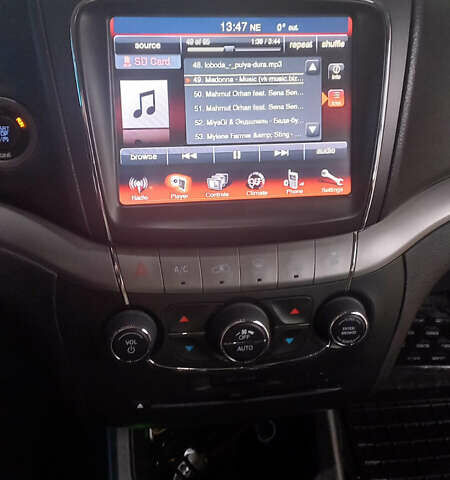 Белый Додж Джорни, объемом двигателя 2.36 л и пробегом 119 тыс. км за 13800 $, фото 17 на Automoto.ua