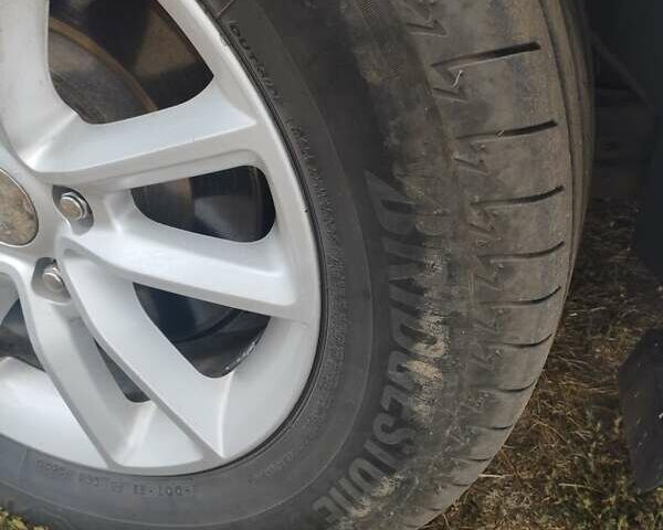 Белый Додж Джорни, объемом двигателя 2.4 л и пробегом 181 тыс. км за 11500 $, фото 10 на Automoto.ua