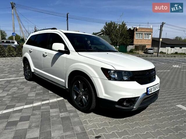 Белый Додж Джорни, объемом двигателя 2.36 л и пробегом 165 тыс. км за 12800 $, фото 27 на Automoto.ua