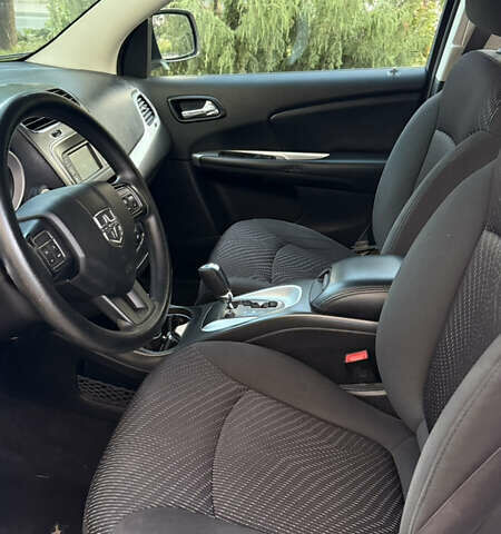 Белый Додж Джорни, объемом двигателя 3.6 л и пробегом 179 тыс. км за 10450 $, фото 8 на Automoto.ua