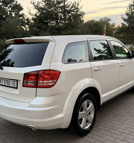 Белый Додж Джорни, объемом двигателя 3.6 л и пробегом 179 тыс. км за 10450 $, фото 22 на Automoto.ua