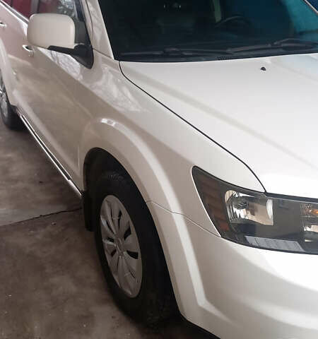 Белый Додж Джорни, объемом двигателя 2.36 л и пробегом 119 тыс. км за 13800 $, фото 13 на Automoto.ua