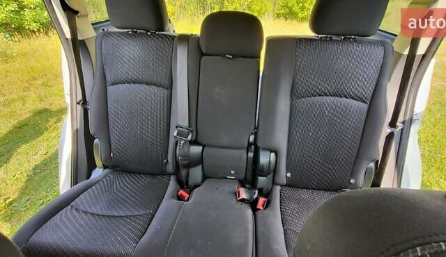 Белый Додж Джорни, объемом двигателя 2.36 л и пробегом 170 тыс. км за 9000 $, фото 10 на Automoto.ua