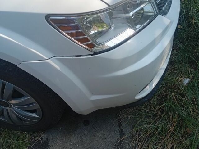 Білий Додж Джорні, об'ємом двигуна 2.4 л та пробігом 180 тис. км за 8600 $, фото 3 на Automoto.ua