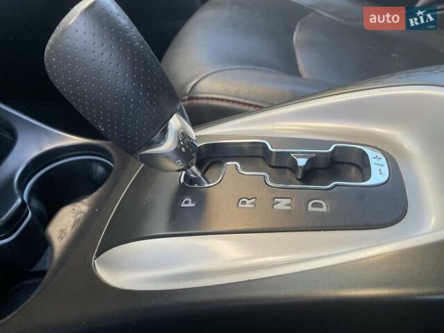 Белый Додж Джорни, объемом двигателя 3.6 л и пробегом 214 тыс. км за 14500 $, фото 12 на Automoto.ua