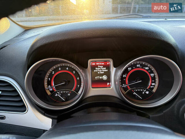 Білий Додж Джорні, об'ємом двигуна 3.61 л та пробігом 199 тис. км за 14000 $, фото 11 на Automoto.ua