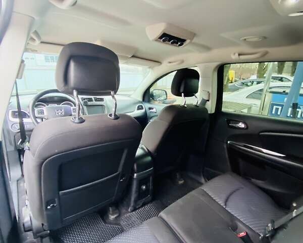 Білий Додж Джорні, об'ємом двигуна 2.4 л та пробігом 185 тис. км за 12700 $, фото 17 на Automoto.ua