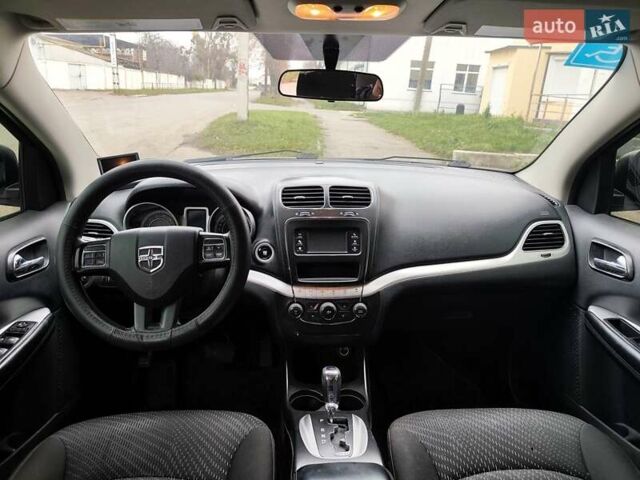 Белый Додж Джорни, объемом двигателя 2.36 л и пробегом 229 тыс. км за 10450 $, фото 14 на Automoto.ua