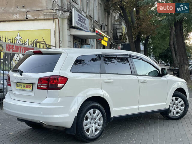 Білий Додж Джорні, об'ємом двигуна 2.4 л та пробігом 58 тис. км за 10999 $, фото 5 на Automoto.ua