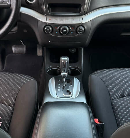 Білий Додж Джорні, об'ємом двигуна 3.6 л та пробігом 179 тис. км за 10800 $, фото 20 на Automoto.ua